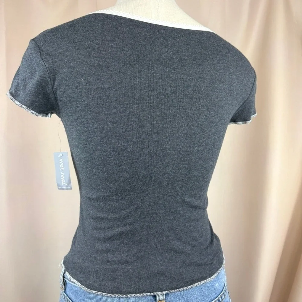NWT WET SEAL Baby Tee (S) T-Shirt Tiny Gray Stretch Contrast Edging Twee Kidcore - Picture 3 of 5